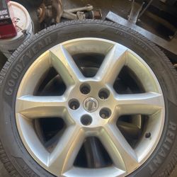 245 45 18 Nissan Rims And Tires