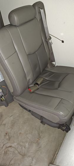 00-06 Chevy Tahoe GMC Yukon Denali 02-06 Escalade 3rd Row Gray Leather Seats $225