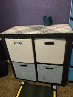Dresser 4 drawers very take care of