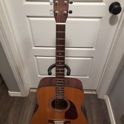 Fender acoustic guitar 