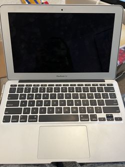 2nd Generation MacBook Air 11” - 128gb