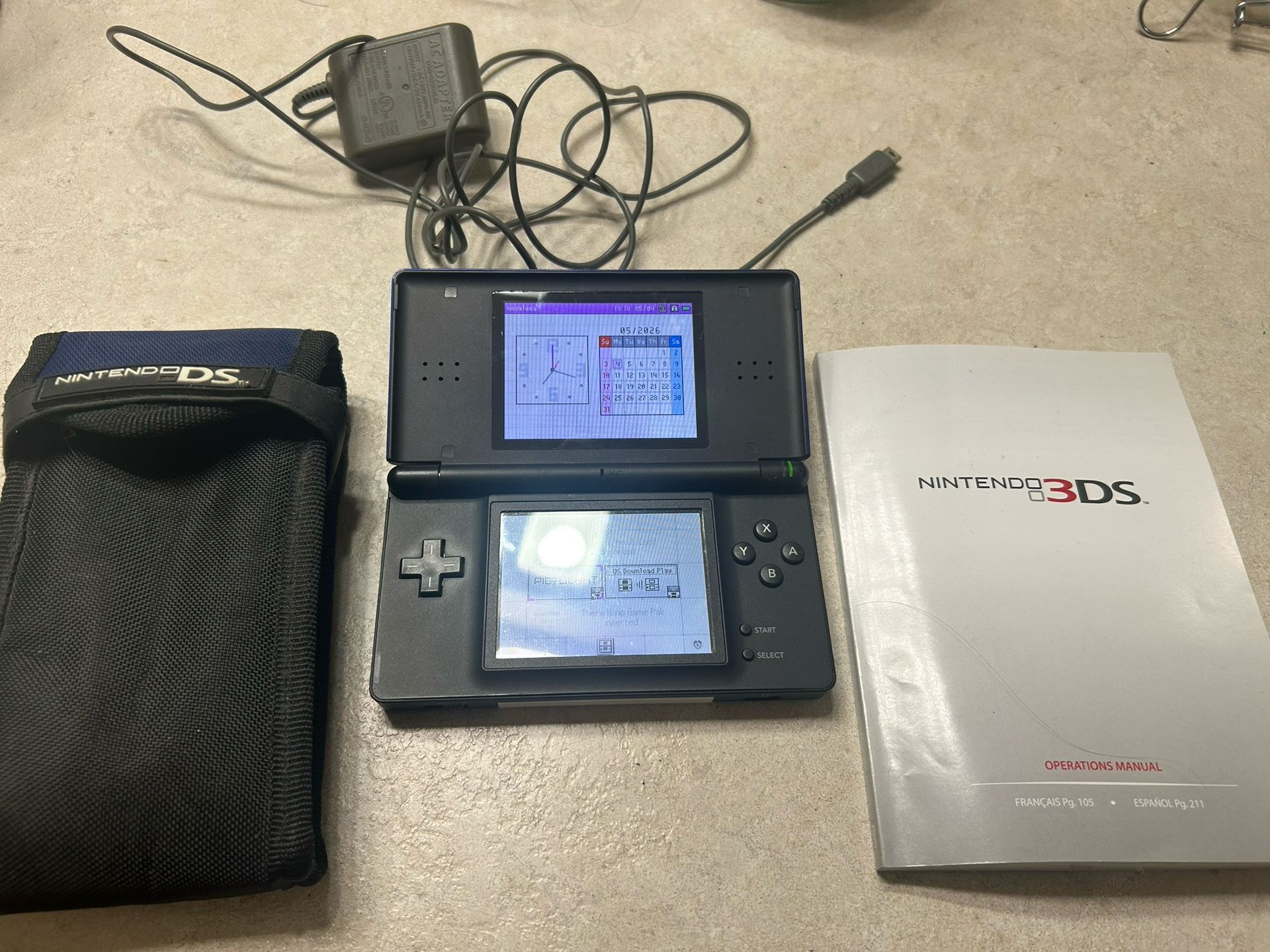 Nintendo DS lite