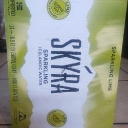 Skyra  Sparkling Icelandic Water 
