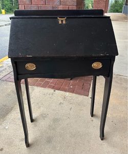 Smallblack wooden desk
