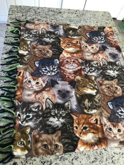 Handcrafted fleece blanket 3’x5’ cats kittens