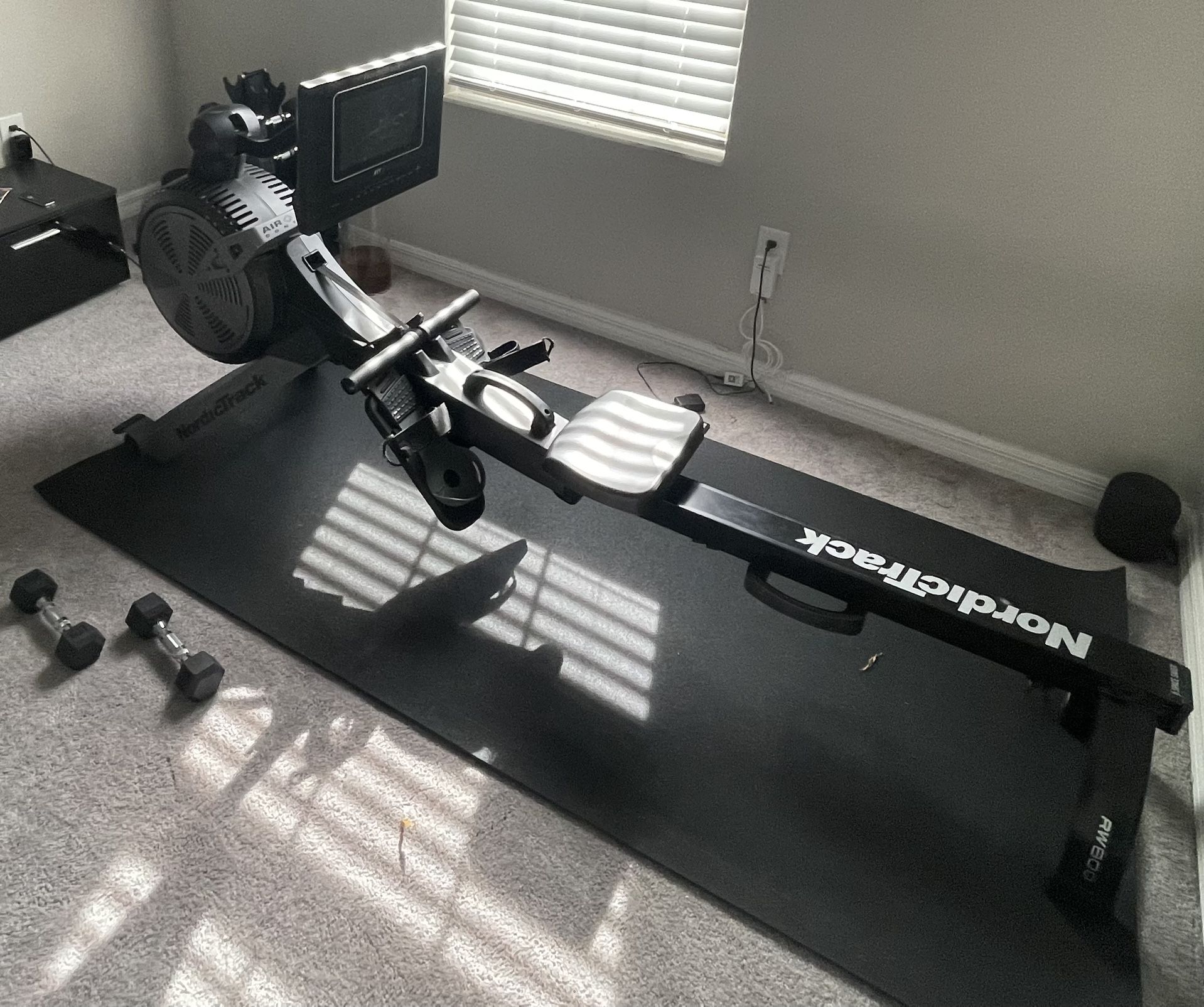 NordicTrack Rowing Machine Like New