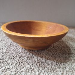 SMALL THURMANER GERMAN WOODEN BOWL