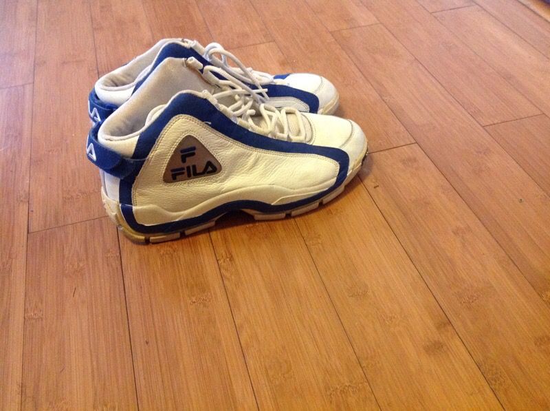Grant Hill Fila - Mens size 11.5 - White/Royal Blue