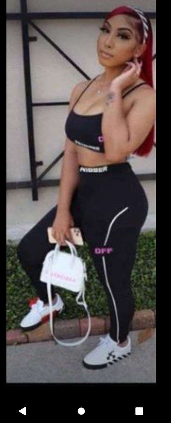 SPORTS BRA n STRETCH PANTS...2-pc .. OFF WHITE. Set .... New . S-M-L - CHECK OUT MY PAGE FOR MORE ITEMS