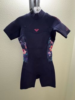 Water Sports, Girls Roxy Shorty Wetsuit, size 14G. , 2mm , Navy with floral design,  Like NEW