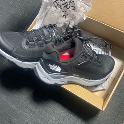 Size 6.5 North Face 