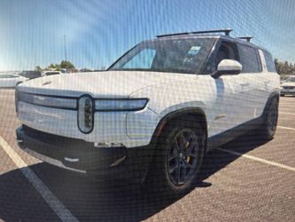 2024 Rivian R1s