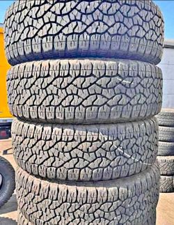 245 75 17 Goodyear tires Con 80% de Vida Las 4