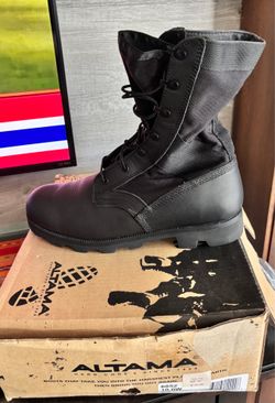 NEW combat books