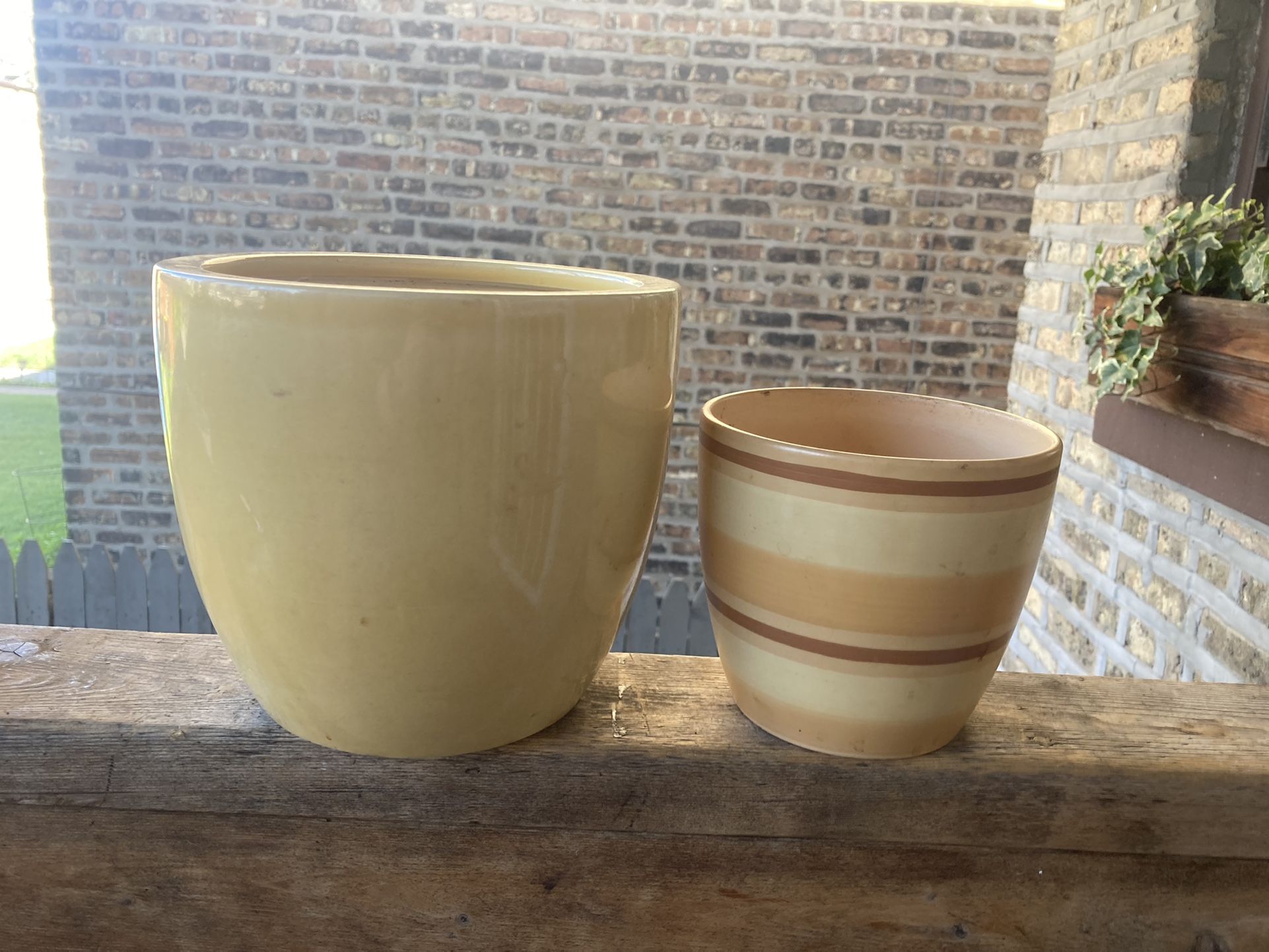 2 Ceramic Planter Pots