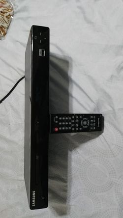 Samsung DVD player with remote.