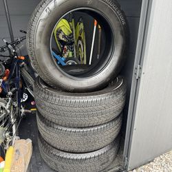 275/60/20 Bridgestone ALENZA 