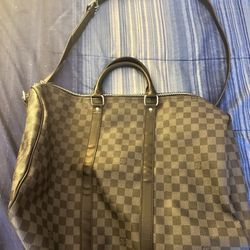 Luis Vuitton Duffle Bag 