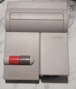 NES Top Loader W/games, Cords & Controllers 
