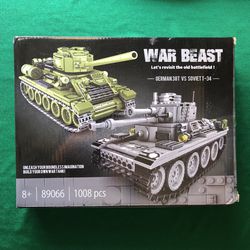 War Beast Building Toy - 1008 Pieces