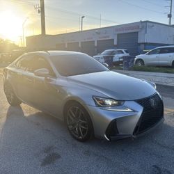 2017 LEXUS IS 200t