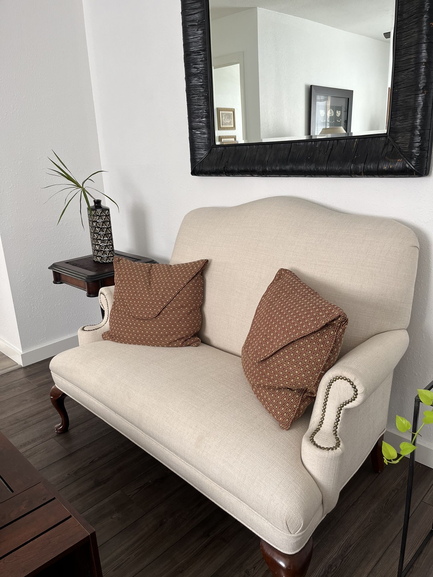 Airbnb, Realtors, Designers, Move in ready entire furniture design Set!