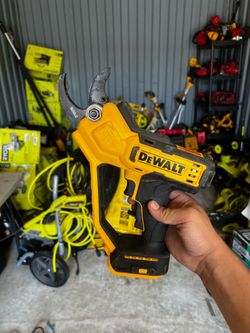 Pruning dewalt tool only