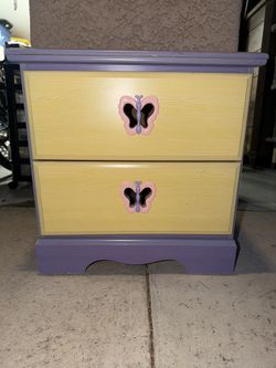 Girls Nightstand 