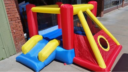 play day inflatable fort