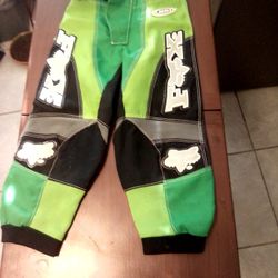 Size X Small    Size ( 4-5)  Waist 22''