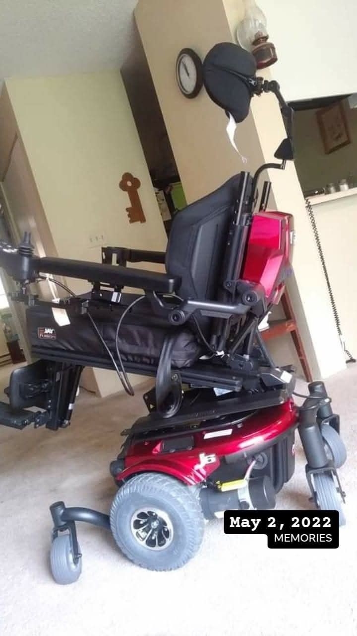 Pride Mobility Quantum J6 Power Wheelchair