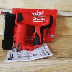Milwaukee M12 12-Volt 23-Gauge Lithium-Ion Cordless Pin Nailer (Tool-Only)
