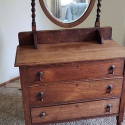 3 Drawer Dresser With Mirror 