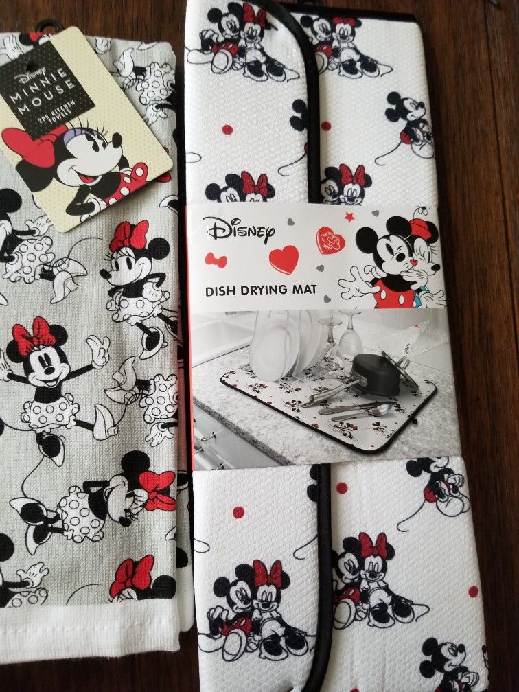 New Disney Mickey And Minnie Mouse Valentine's Day Gift Set