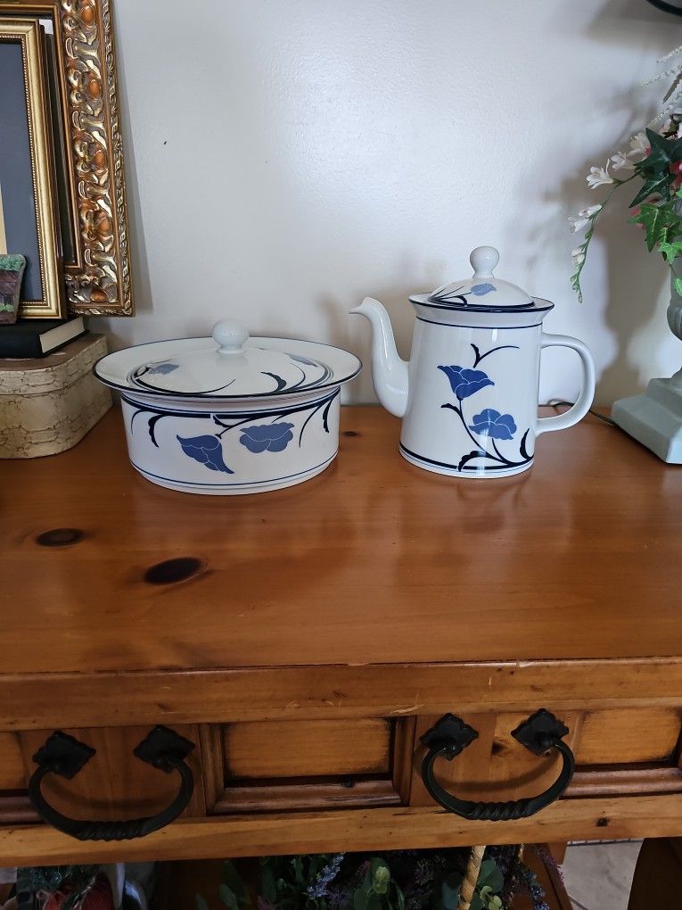 Ceramic Tea Pot And Casserole Bowl