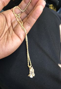 10kt charm and rope necklace