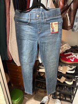 Levi’s skinny jeans