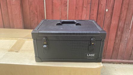 Makeup box