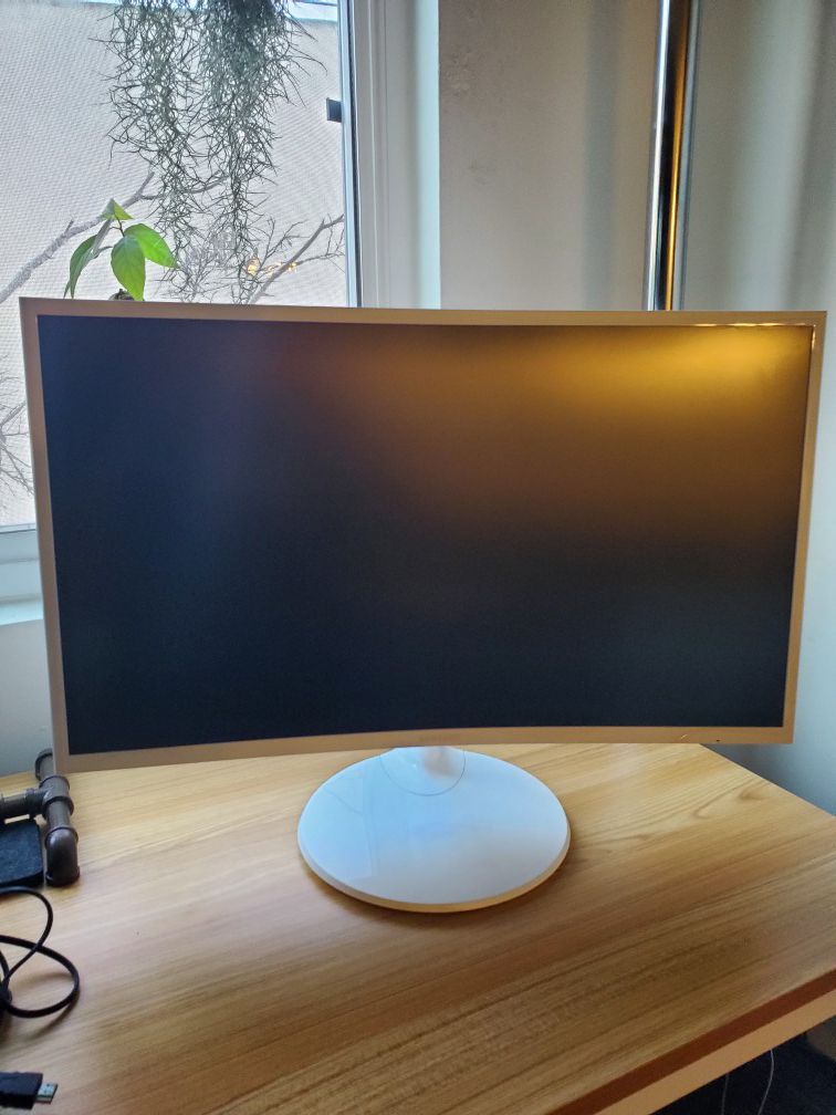 SAMSUNG 27IN CURVE MONITOR