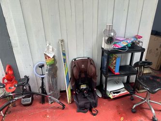 Curbside pick up! Lots if items come pick!! All free