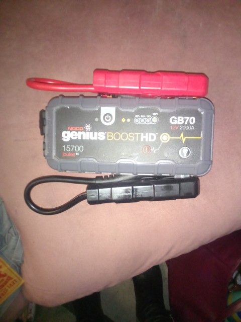 Noco Genius Boost HD GB70