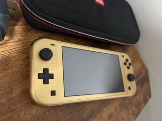 Nintendo Switch Lite Hyrule Edition