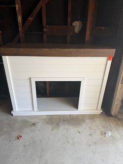 White Farmhouse Fireplace Mantel
