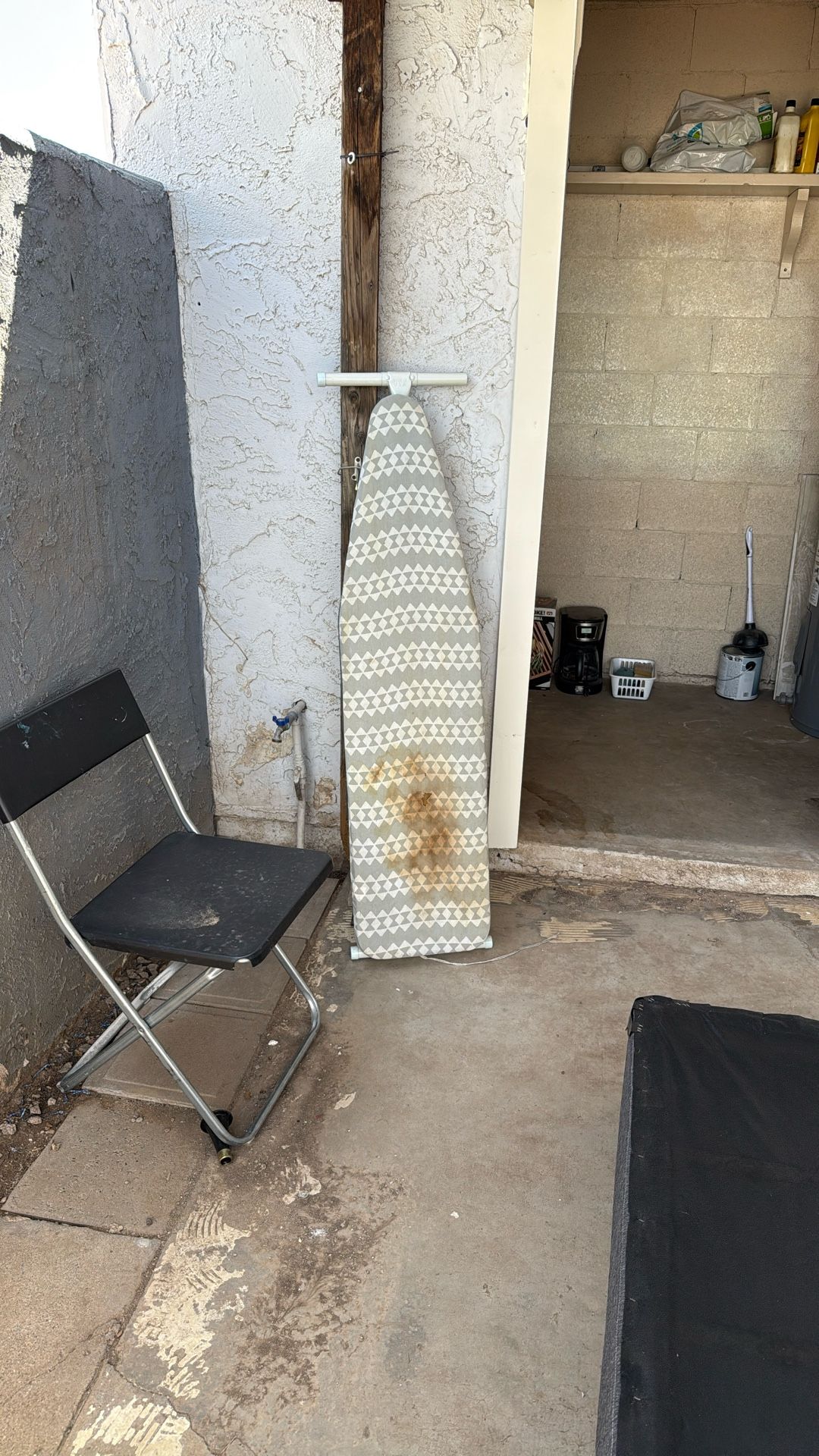 Free Iron Table