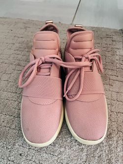 Women sneakers