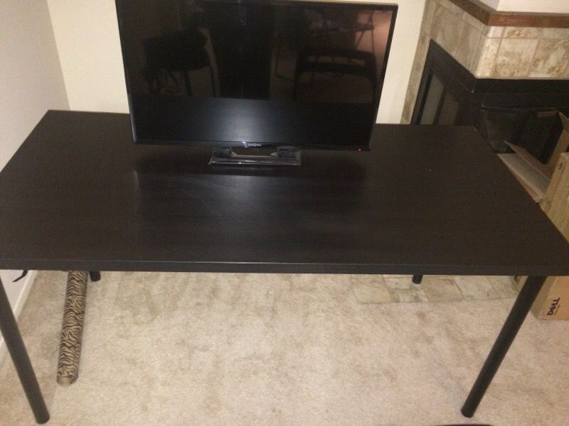 IKEA Linnmon table 59" X 29 1/2 " with 4 legs, Black-Brown