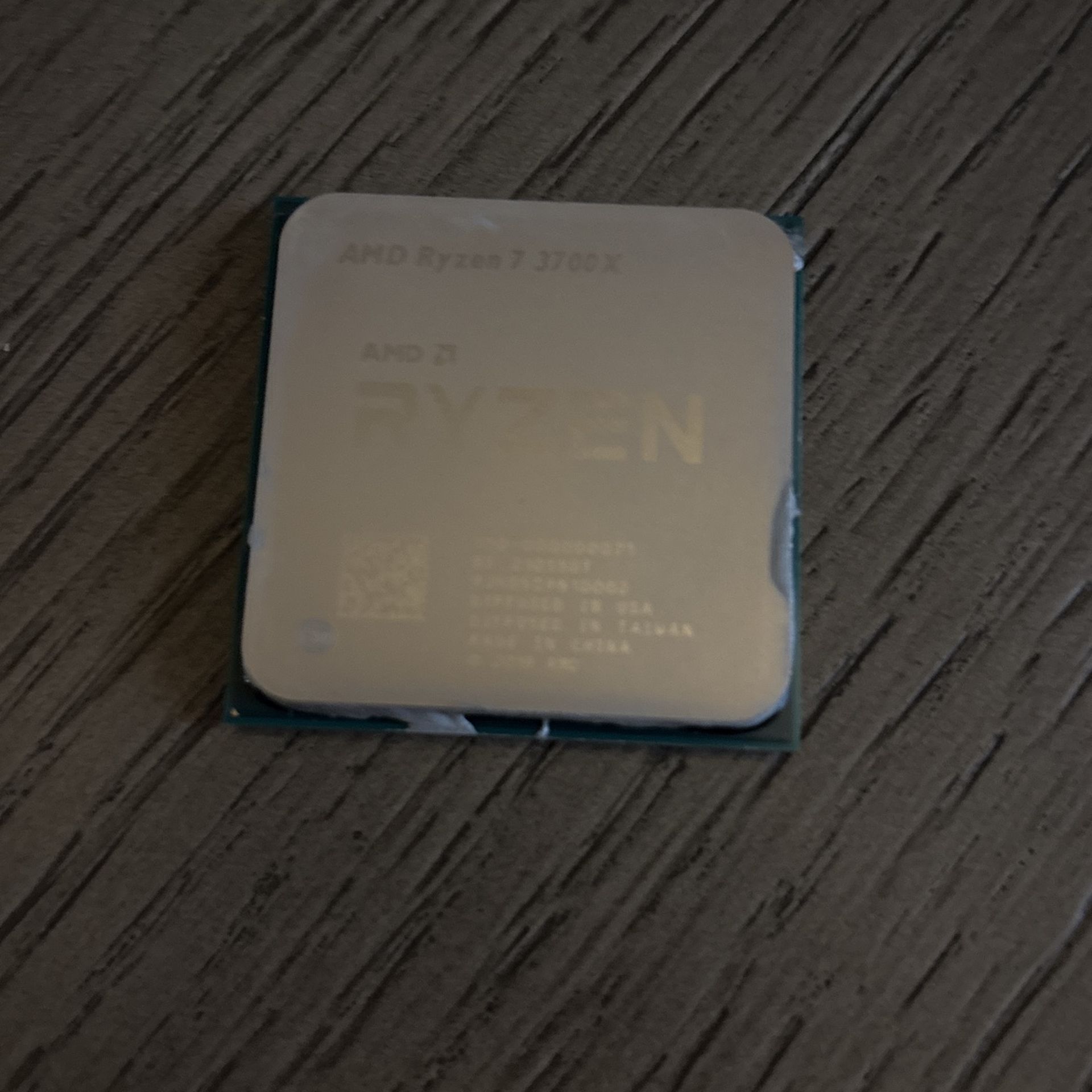 Amd Ryzen 7 3700x For Sale 150$dollars Also A CPU Cooling Fan Also A Pair Of Skull Candy Headphones