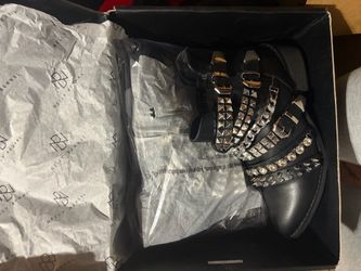 Nelly Bernal studded boots
