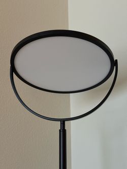 Dimmable LED Floor Lamp - Multi Color Temps