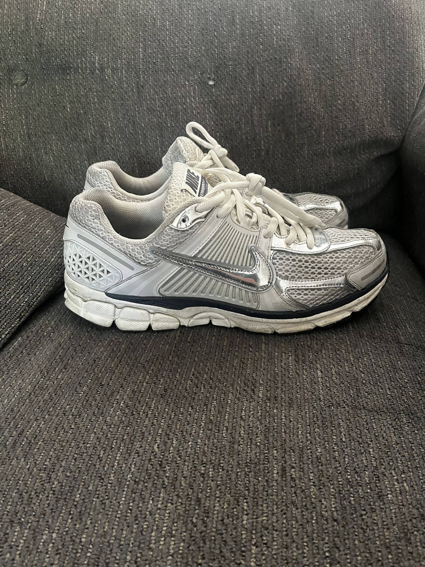 Nike Vomero 5 Size 11